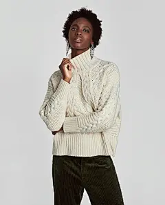ZARA 2017 冬
立领八股编针织衫 