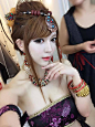 台湾游戏showgirl晒性感健身照