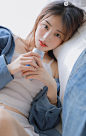 沙发上的背心短裤美腿少女私房写真，期待的惊喜套图6