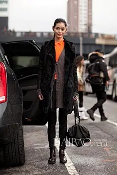 【图】穿得美美不畏寒，嗲囡囡其实是枚穿衣达人！中国超模奚梦瑶 (Ming Xi) 街拍合辑：运动系少女风着装很有爱！_第5页_模特街拍_海报时尚网