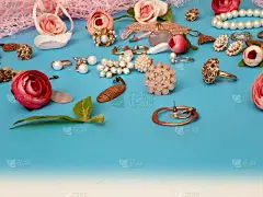 珠宝金制时装围巾手提包太阳镜盒化妆品盒夏季戒指耳环手镯金蓝色粉色黑色太阳镜女装饰物珊瑚促销海报套装