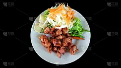 炸发酵猪肉，泰式食品夹面膜路径