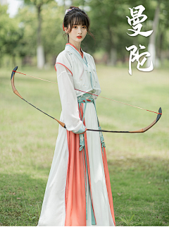 夏日酸梅采集到61：6：1衣：夏：唐 披肩/背子+薄短衫+裙