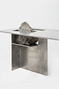무위(Proportion of Stone), 2019 Cantilever table (Stainless steel, stone) 1400 x 500 x 550 Design by Sisan Lee, based in Seoul, Republic of Korea