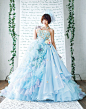 篠田麻里子 设计并亲自演绎的彩色洛丽塔公主风婚纱系列