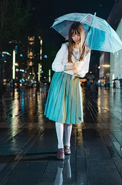 第一次雨天jk夜景，而且也是第一次长裙jk，… | 半次元-二次元爱好者社区