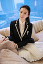 职业装美女秘书