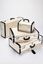 Prada Luggagehttp://huaban.com/boards/18023135/#@北坤人素材