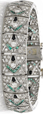 An art deco diamond, emerald and black onyx bracelet, circa 1925. by shauna@北坤人素材