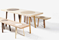 设计师为普通的圆凳设计出配套的挖了圆洞的木板，在人多的时候把长条木板安装在两只凳子上，就可以把圆凳变成长凳供更多人落座。同样的创意，小圆桌也可以简单方便的变成长条桌，容纳更多人使用 #卧室# #创意# #办公#