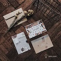 论插画师的变现——来自乌克兰插画师 Nastia Sleptsova : 论插画师的变现 乌克兰插画师 nastia sleptsova 的美好插画及衍生品 乌克兰插画师Nastia Sleptsova 绘画作品一组 大小创意壁画 虽然很简单却透露着 温馨和暖的气息 和很多成名的插画师一样，乌克兰插画师nastia slep