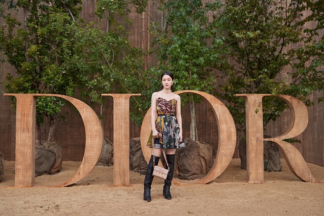 DIOR迪奥2020春夏成衣发布秀|资讯...