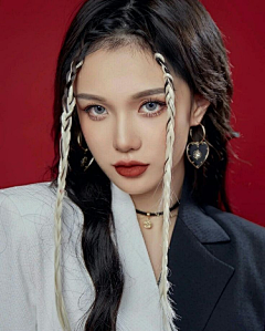 at懒无敌采集到好看的女生头像