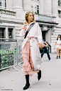 pfw-paris_fashion_week_ss17-street_style-outfits-collage_vintage-chloe-carven-balmain-barbara_bui-31