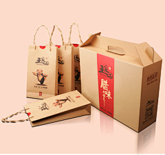 三人设计必有我师采集到礼盒