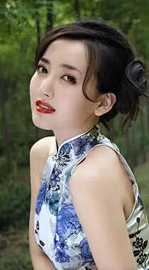 长发的亚洲小清新美女高清壁纸图片图2