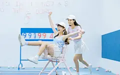 日系网球少女电脑高清桌面壁纸