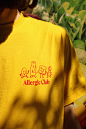 这包含以下图片：ALLERGIC CLUB T 恤