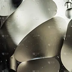 水和油，美丽的颜色抽象背景基于白色和灰色的圆和椭圆形，宏观抽象