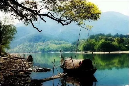 恬静、淡雅，青山碧水，渔舟荡漾，老村古巷...