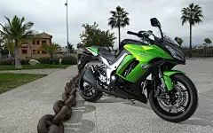 绿色日本街头骑自行车的川崎摩托车赛车川崎Z1000SX - 壁纸（#2101184）/ Wallbase.cc