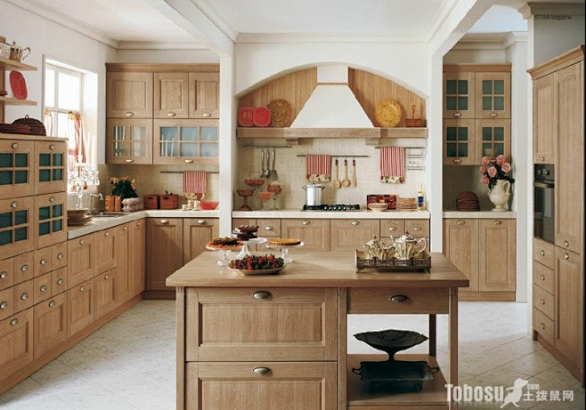 经典欧式厨房装修图片—土拨鼠装饰设计门户
