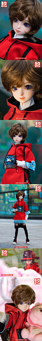 ringdoll超话  “小状元”小玖正式上架啦！#转发抽奖# 详见P2。
本次小玖为通贩，全套售价2599元，裸娃售价1385元。
新品活动【见P1】：前22体小玖全套可享9.5折优惠叠加新春活动，到手价2222元！！！
新品活动结束后小玖依旧可以参加新春活动。
传送门：NRingdoll戒之人形 小玖 金榜题名 小状元BJD娃... ​​​​