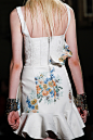 Alexander McQueen Spring 2017 Ready-to-Wear Fashion Show Details : See detail photos for Alexander McQueen Spring 2017 Ready-to-Wear collection.
