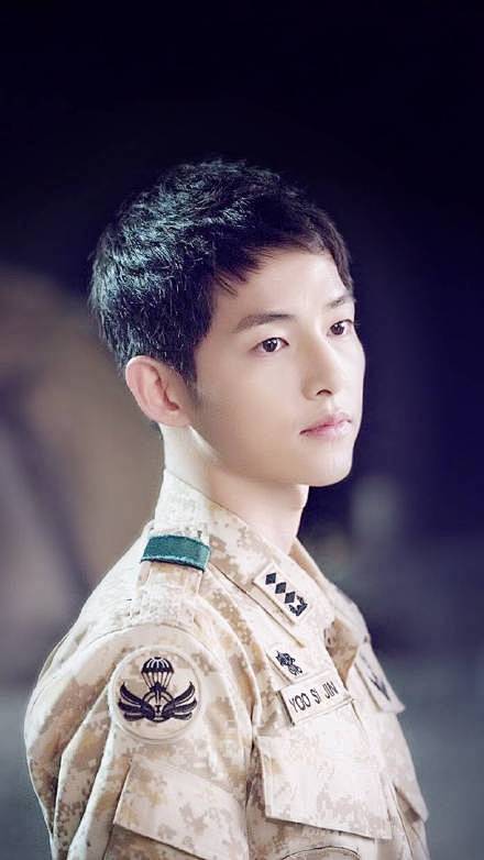 #宋仲基# #壁纸# #柳大尉#