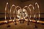 [Ÿ960灯泡安装卡斯滕·奥莱] 在我们威尼斯建筑双年展，卡斯滕·奥莱是过去的事件（2003年）和世界各地的其他方式，有许多不同的作品的艺术家，虽然有一个突出的像火花在锅里。标题为“Y”的形状，它是坐落在地板上，这960灯泡，组成结构。随着灯泡的其他材料：铝，木材，电缆，电子电路，灯光标志，和镜子。这些材料很简单，但试图找到自己的方式解决这件事情！它可能不会看起来不起眼，但近1000个灯泡的闪烁和闪光在不同的序列，叉路径中有时变得几乎看不见的。它可能看起来像一个狂欢的一些，但......
