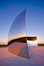 C-Curve installation by Anish Kapoor - AD518.com - 最设计