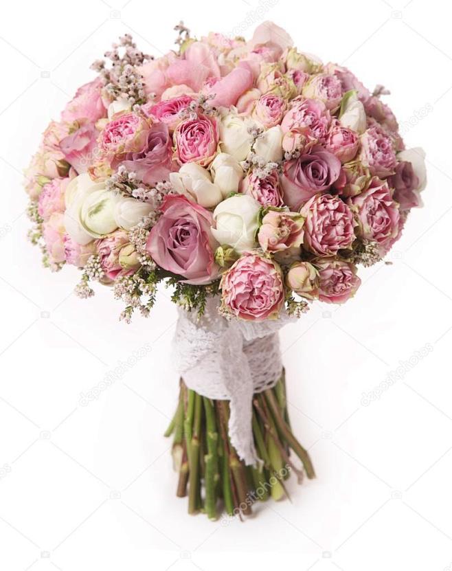 婚礼花束与玫瑰布什、 花毛茛叶片