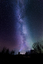 免费 人在星空下的剪影摄影 素材图片