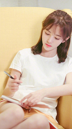 花黛美采集到身材