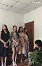 美女们都是来面试的