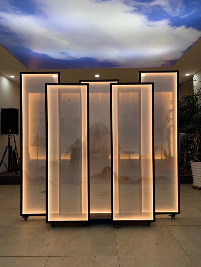 新提醒屏风半透明屏风带灯屏风办公室背景隔断大堂背景摆放室内设计