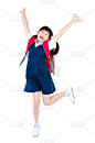 兴奋的亚洲小学生