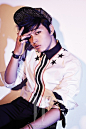 [吕珍九《W korea》2013年1月号——The Wonder Boy] 