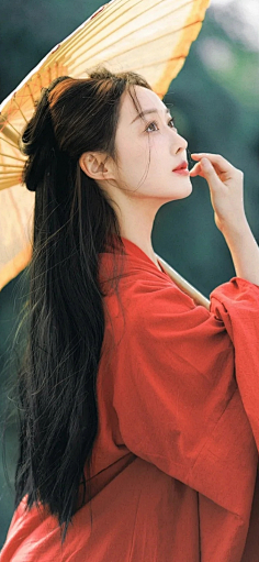 汉服 | 青丝如瀑 皓腕凝霜-花瓣网|陪你做生活的设计师 | 相思引 陈都灵 采集@别致的七