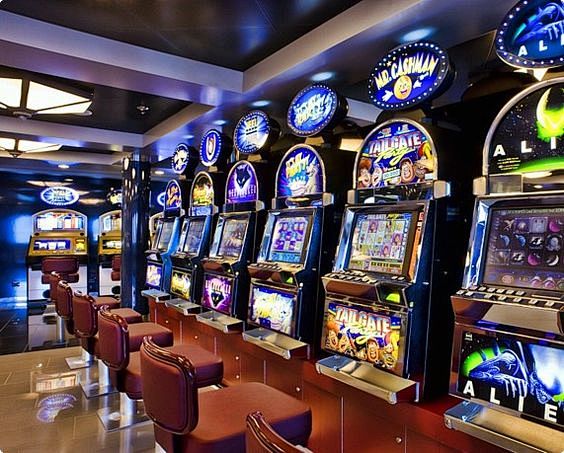 Casino / Slot Machin...