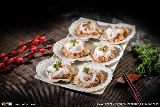 蒜蓉粉丝蒸扇贝