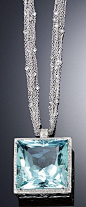 AQUAMARINE AND DIAMOND NECKLACE.