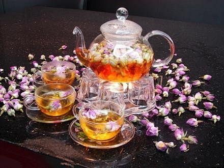 【九大花茶推荐】1.甘菊：润肤、退肝火。...