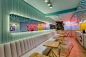 SOFT TOUCH AV. JARDÍN / Diseño restaurante : Cliente: Soft TouchDiseño y producción: PlasmaNodoLámparas: Vida Útil (www.vidautil.co) Fotografía: DaniBangHeladería tradicional, the house of ice cream, un viaje de sabor, un viaje en el tiempo hacia un lugar