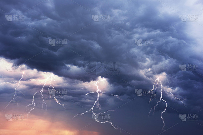 雷声的天空