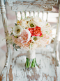 新娘手中最亮丽的花束----手捧花（二）--汇聚婚礼相关的一切