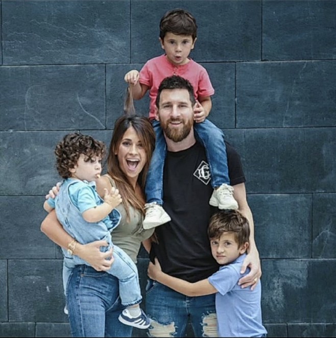 阿根廷国足：梅西的幸福一家