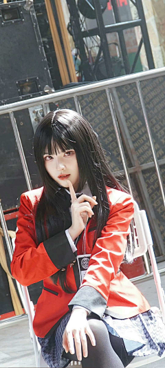 晓雨子琦采集到服饰褶皱