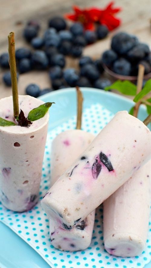 Raw Blueberry Coconu...