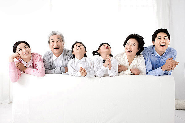 ID:60607大图-韩国温馨幸福家庭组...